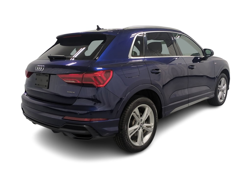 Thumbnail: 2021 Audi Q3 - 23