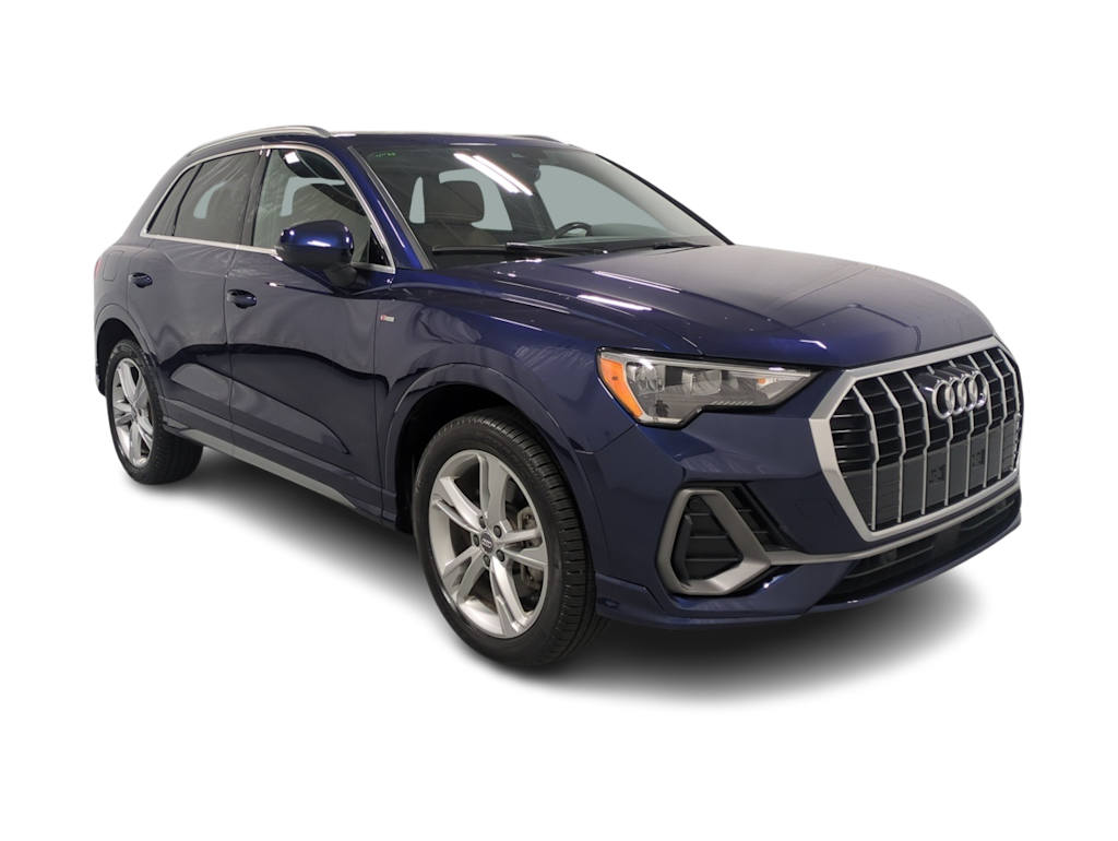 Thumbnail: 2021 Audi Q3 - 21
