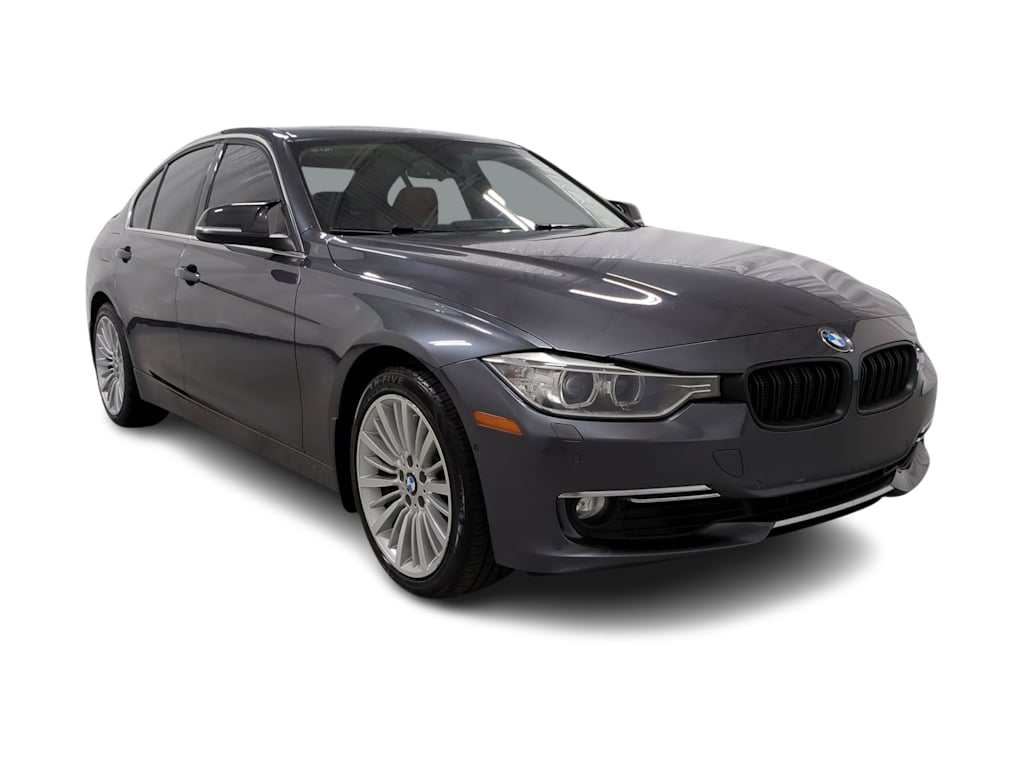 Thumbnail: 2013 BMW 3 Series - 21