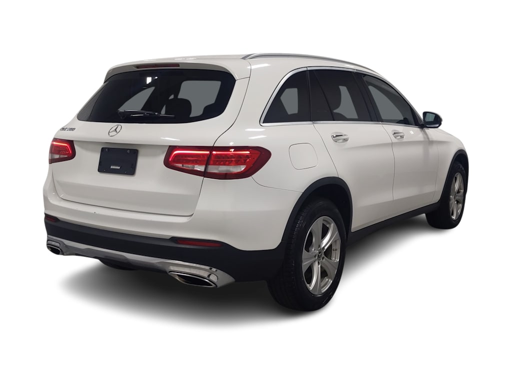 Thumbnail: 2017 Mercedes-Benz GLC - 23