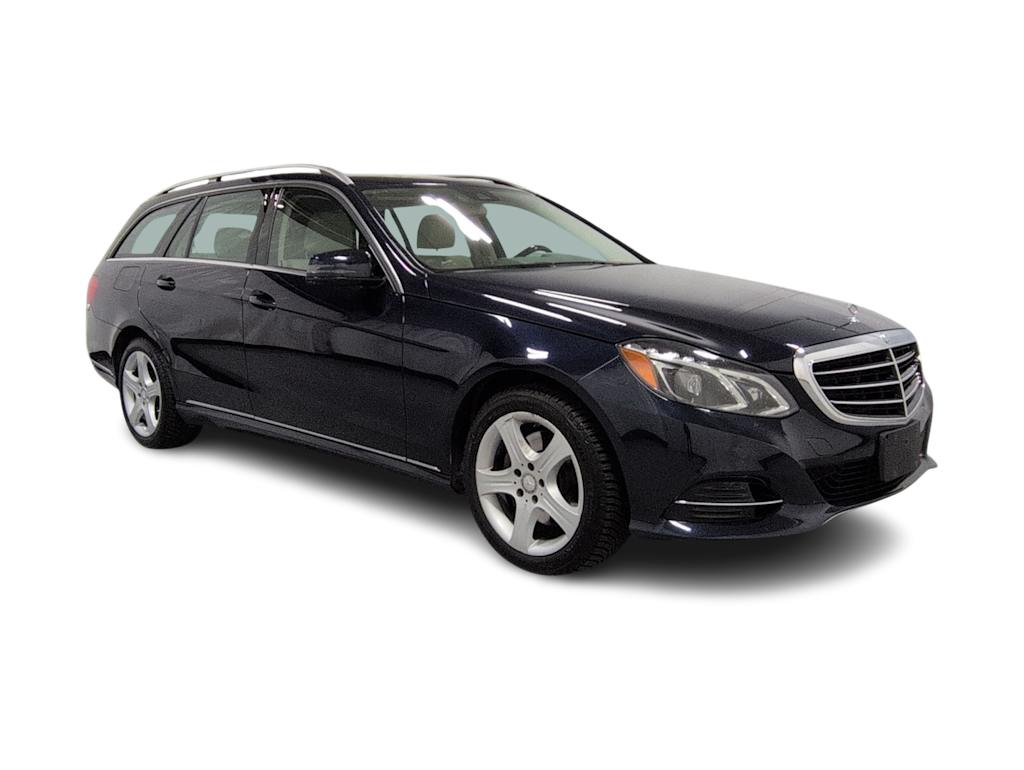 Thumbnail: 2015 Mercedes-Benz E-Class - 21
