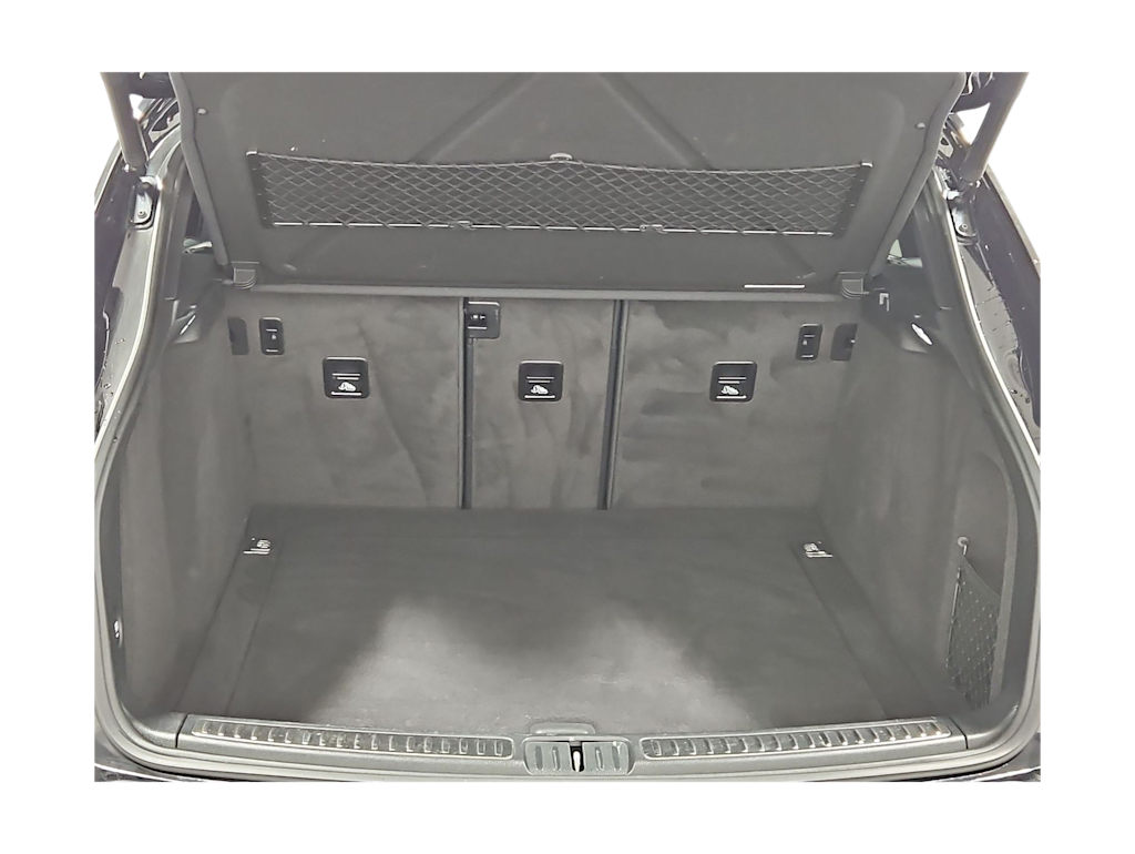 Thumbnail: 2020 Porsche Macan - 17