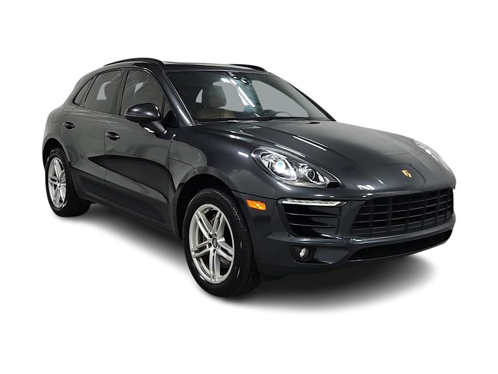 Thumbnail: 2017 Porsche Macan - 21