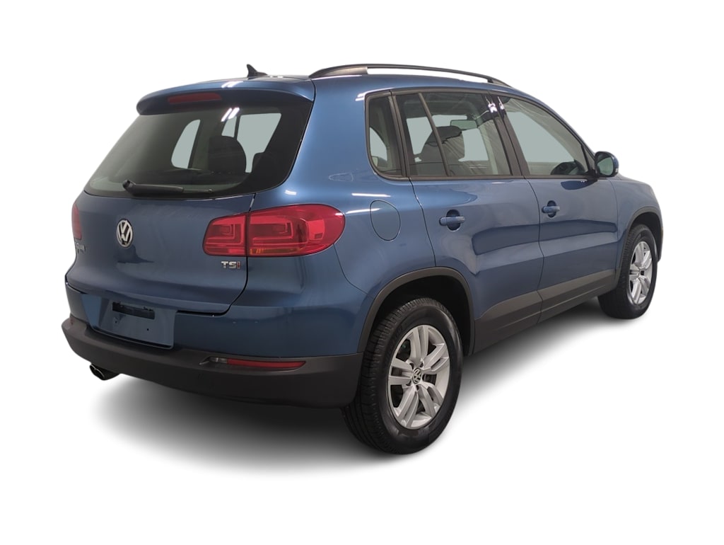 Thumbnail: 2017 Volkswagen Tiguan - 23