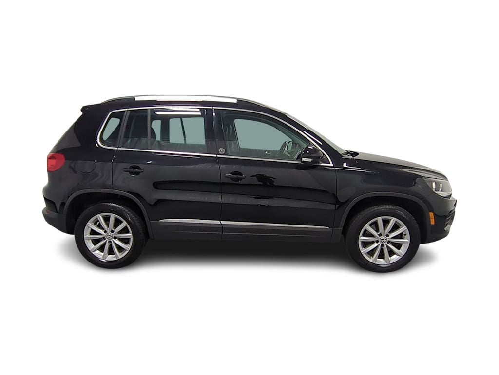 Thumbnail: 2017 Volkswagen Tiguan - 24