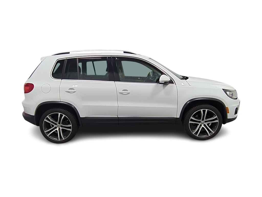 Thumbnail: 2017 Volkswagen Tiguan - 24