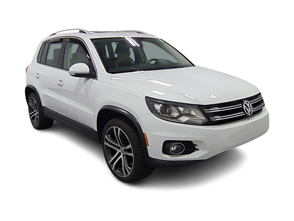 Thumbnail: 2017 Volkswagen Tiguan - 21