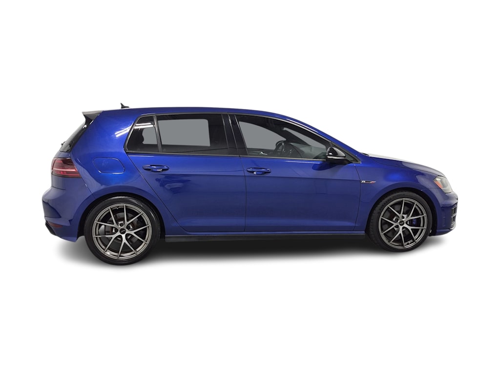 Thumbnail: 2016 Volkswagen Golf - 24