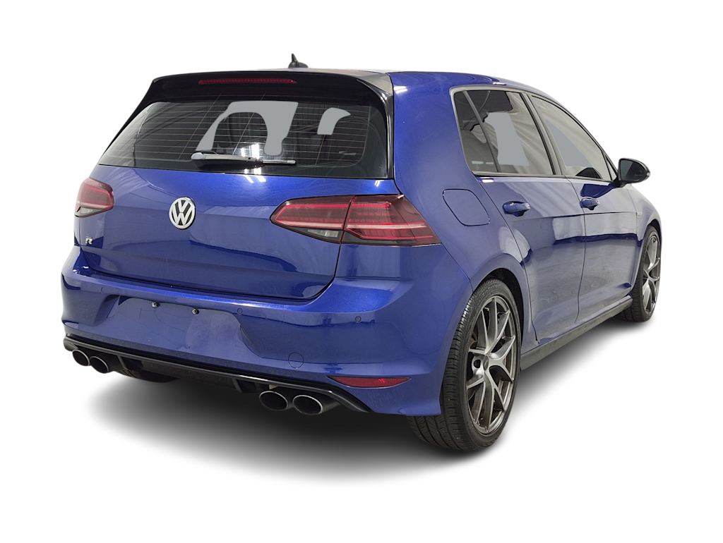 Thumbnail: 2016 Volkswagen Golf - 23