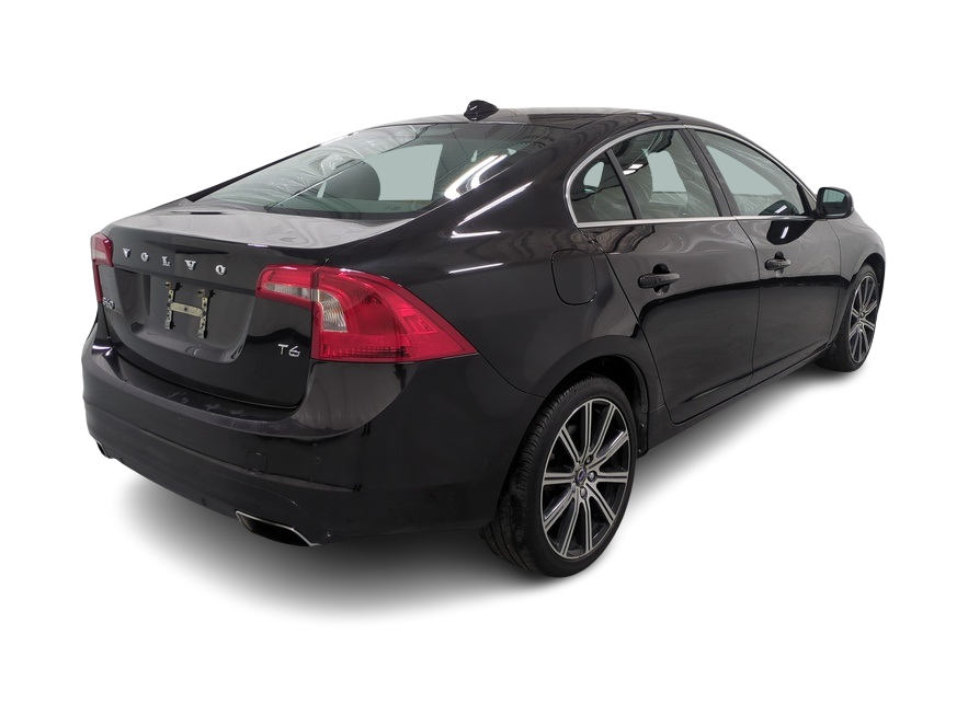 Thumbnail: 2015 Volvo S60 - 23