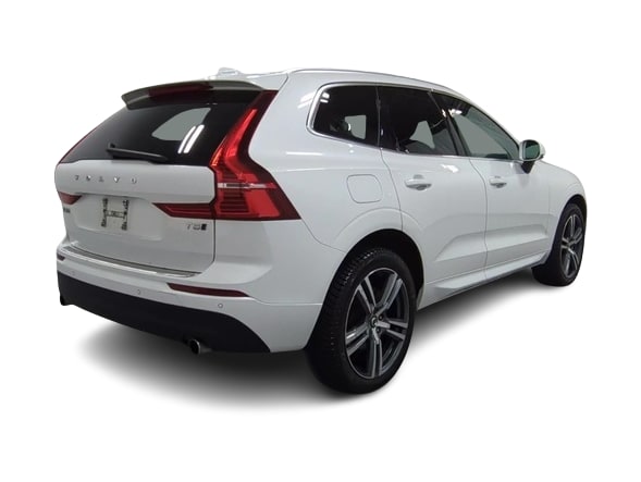 2021 Volvo XC60 T5 Momentum 22