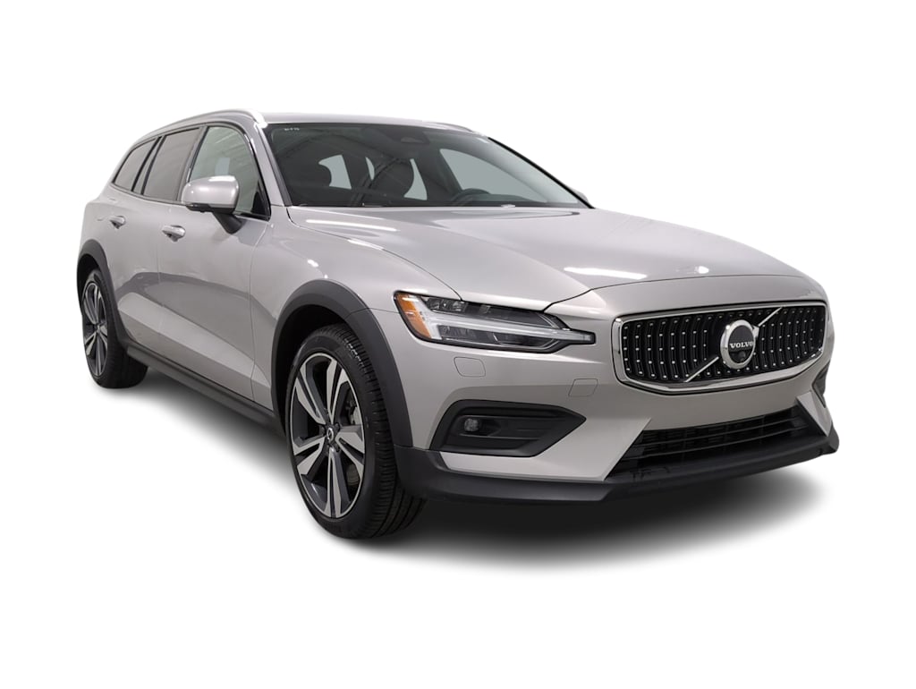 Thumbnail: 2025 Volvo V60 - 21
