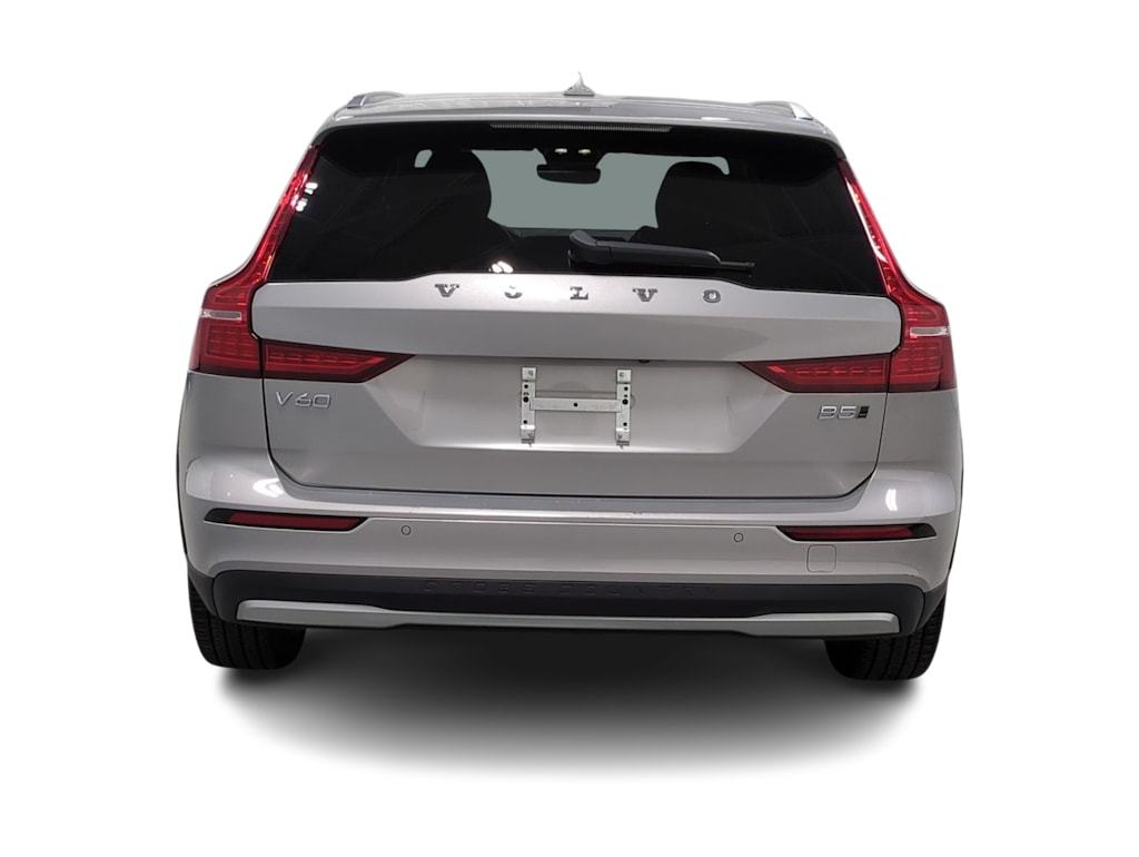 Thumbnail: 2025 Volvo V60 - 5