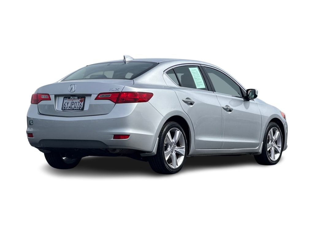 Thumbnail: 2013 Acura ILX - 16