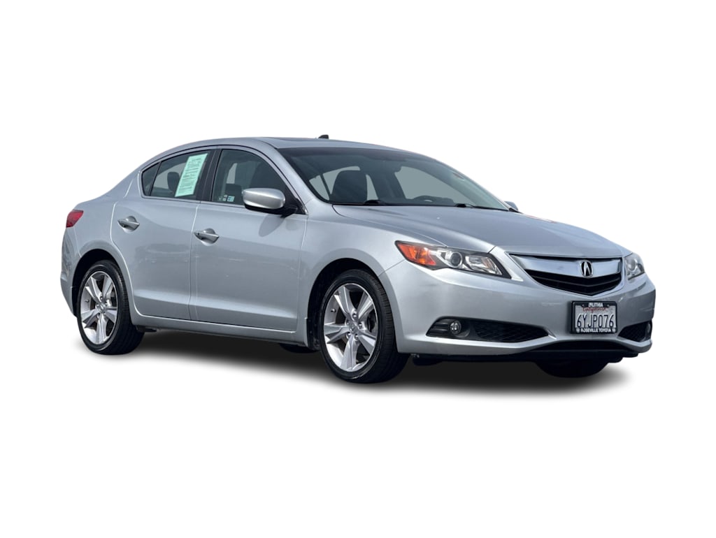 Thumbnail: 2013 Acura ILX - 17
