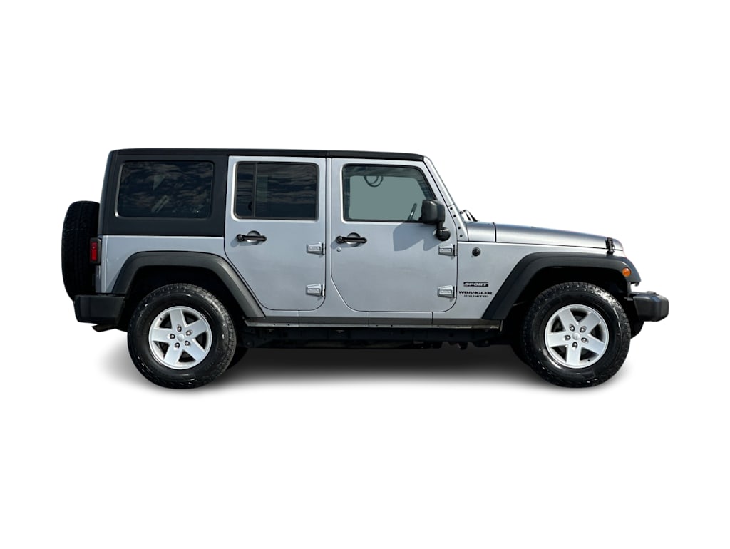 Thumbnail: 2017 Jeep Wrangler - 21