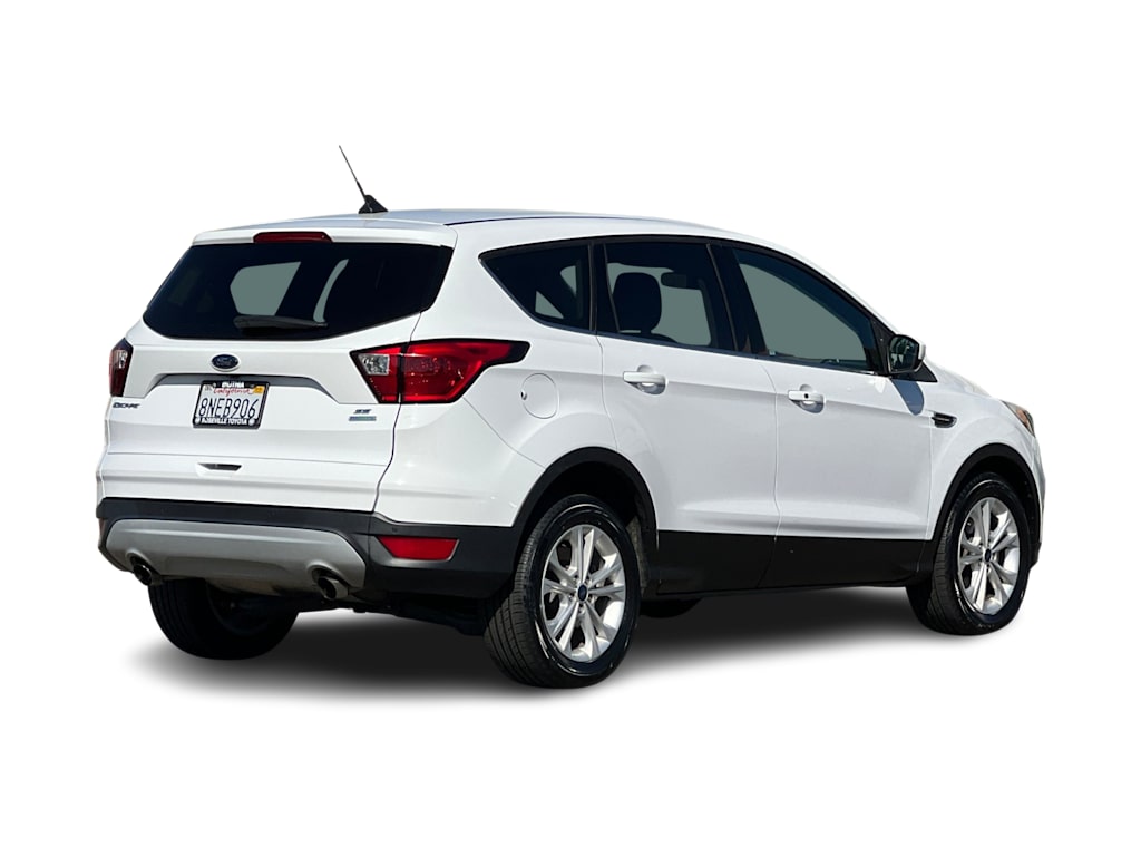 Thumbnail: 2019 Ford Escape - 17