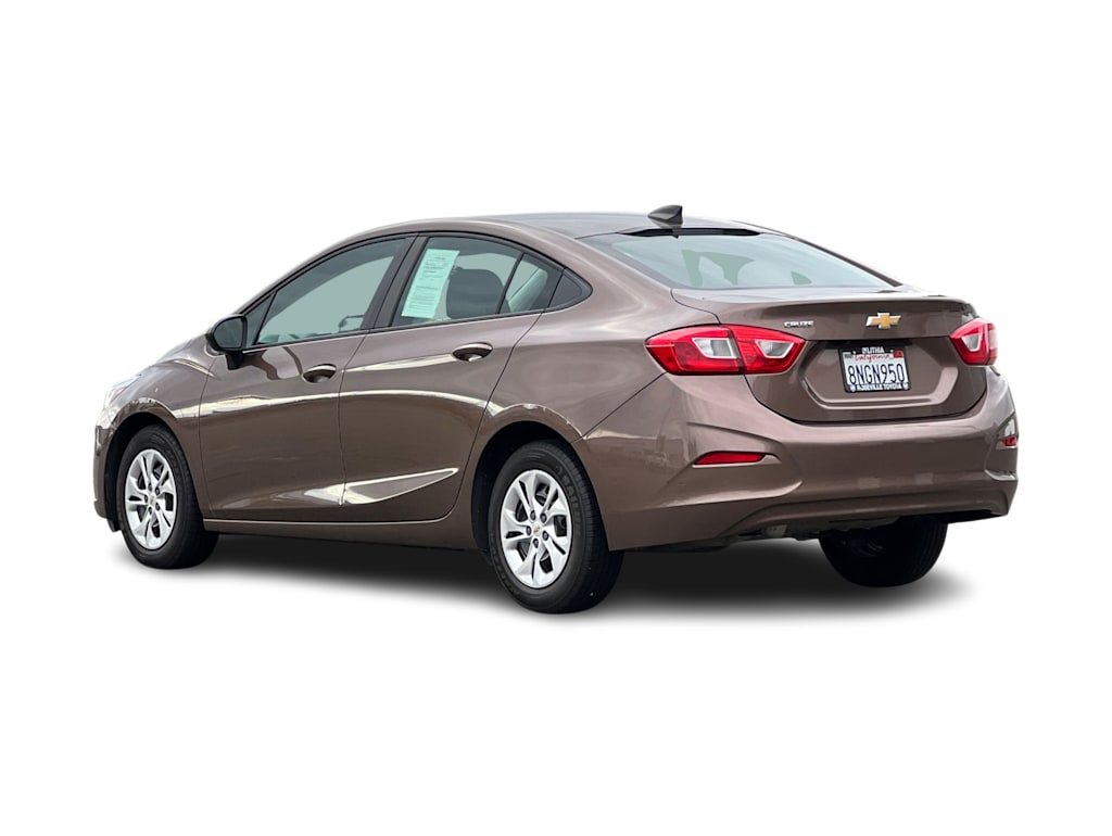 Thumbnail: 2019 Chevrolet Cruze - 4