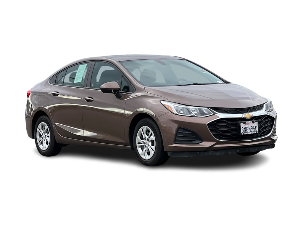 Thumbnail: 2019 Chevrolet Cruze - 18