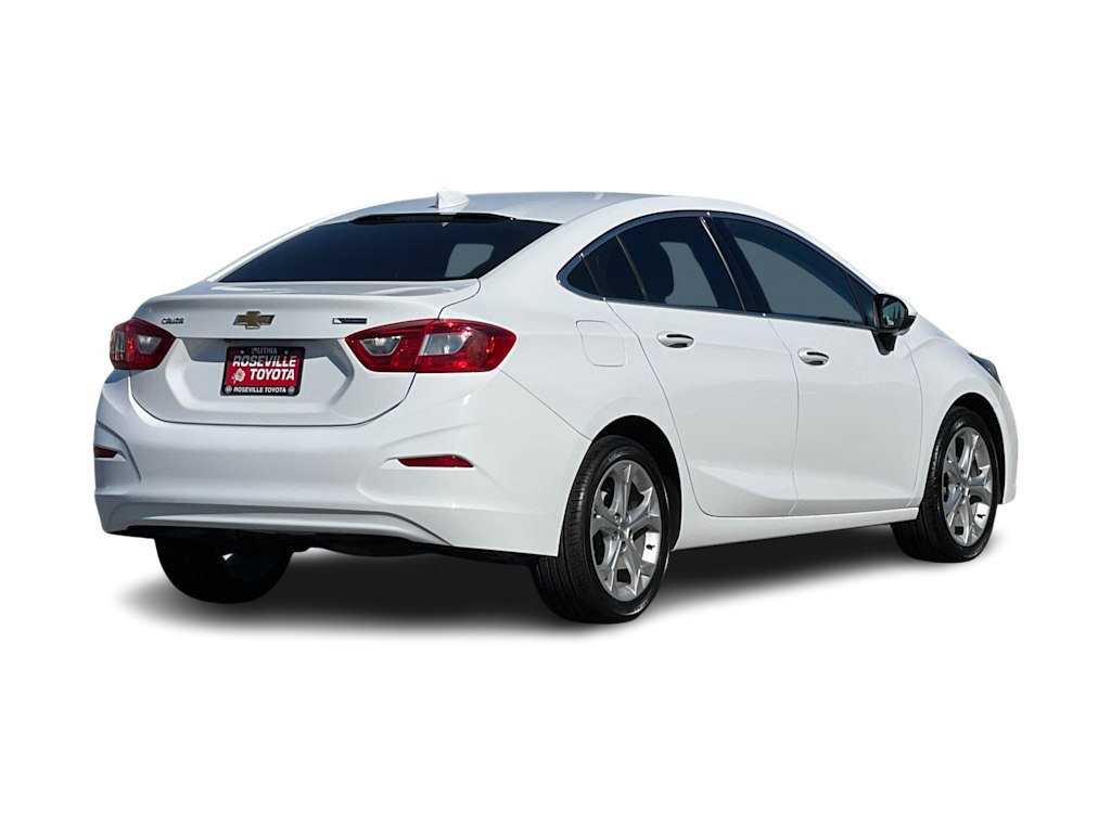 2017 Chevrolet Cruze Premier 17