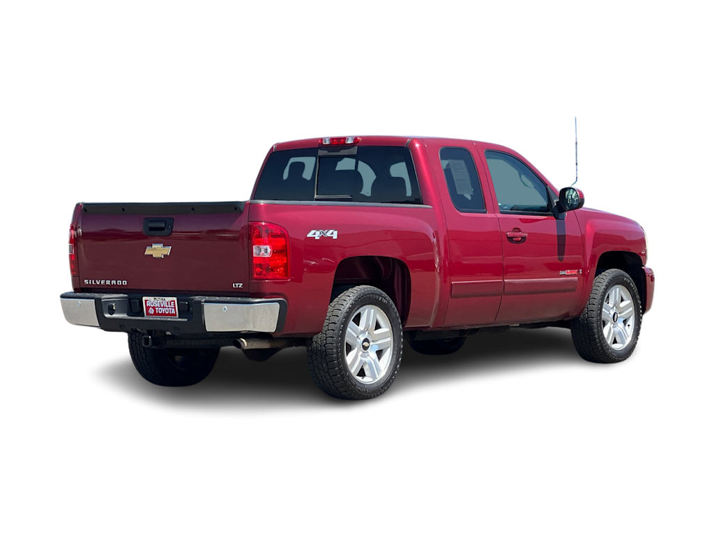 Thumbnail: 2007 Chevrolet Silverado 1500 - 17