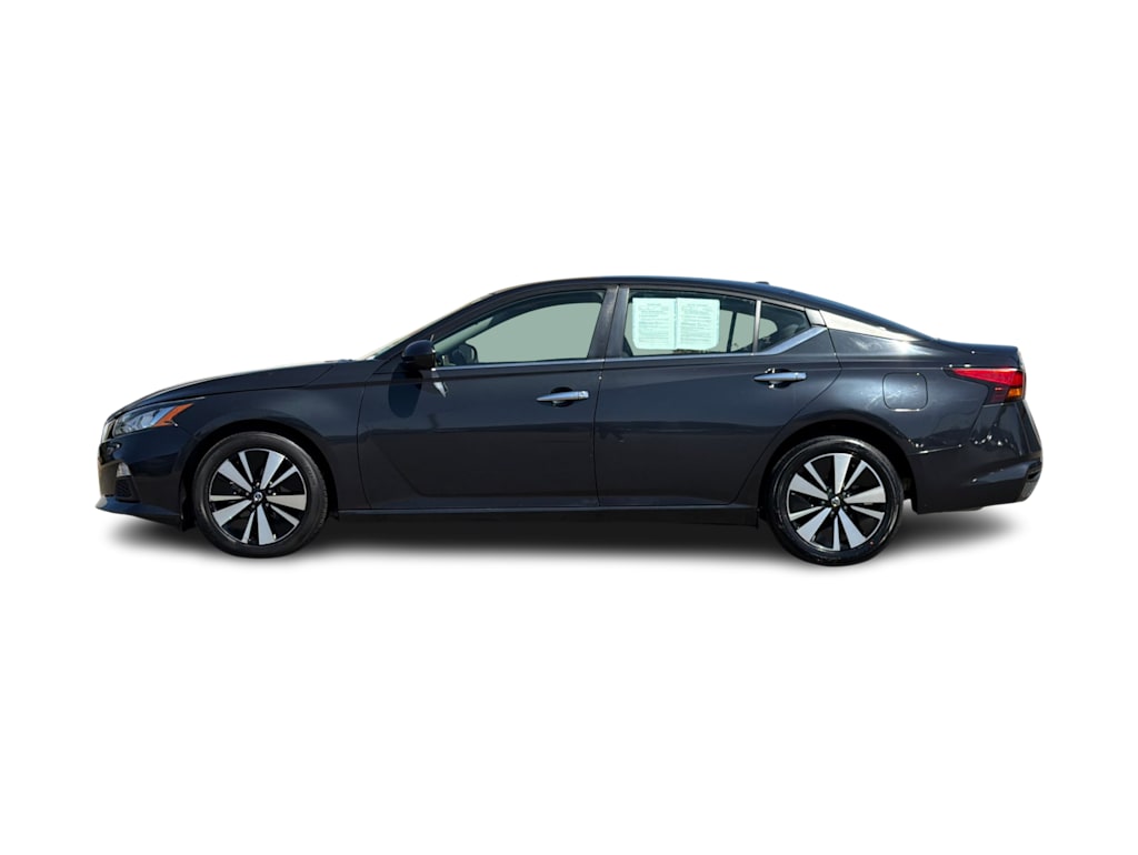 Thumbnail: 2022 Nissan Altima - 3