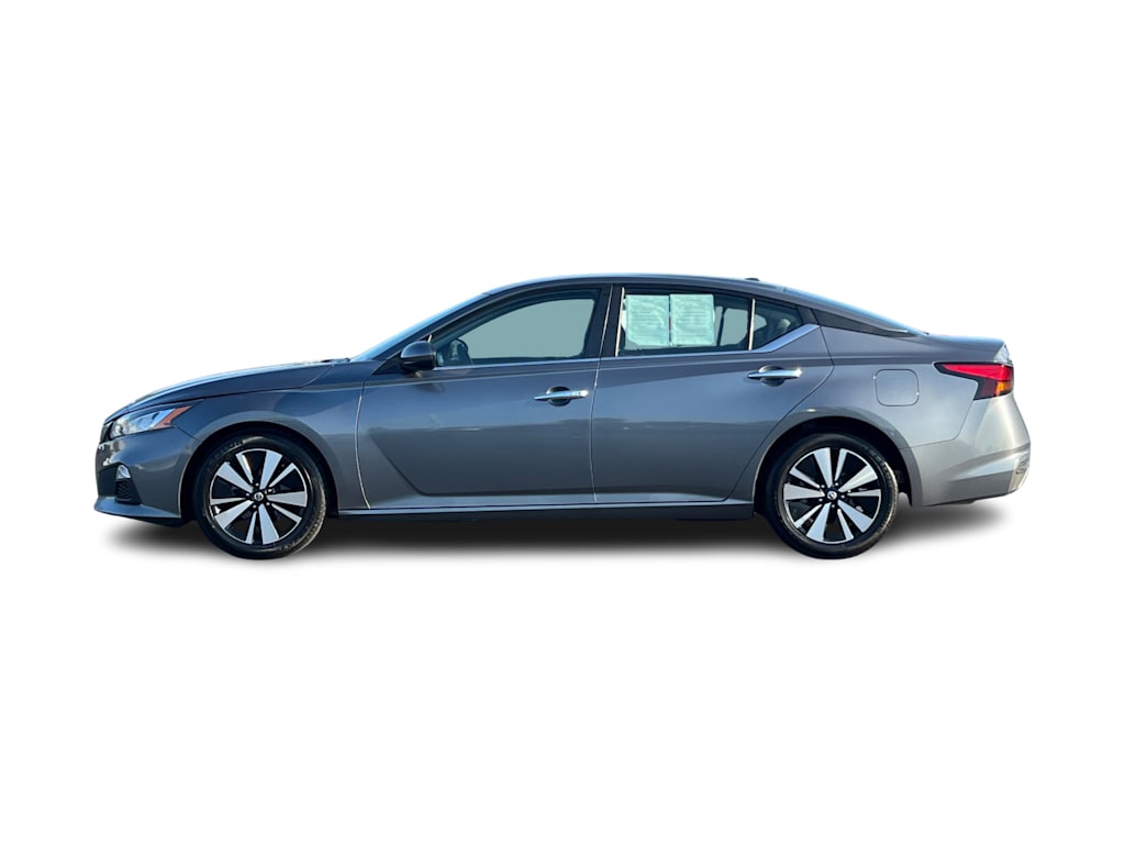 Thumbnail: 2022 Nissan Altima - 3