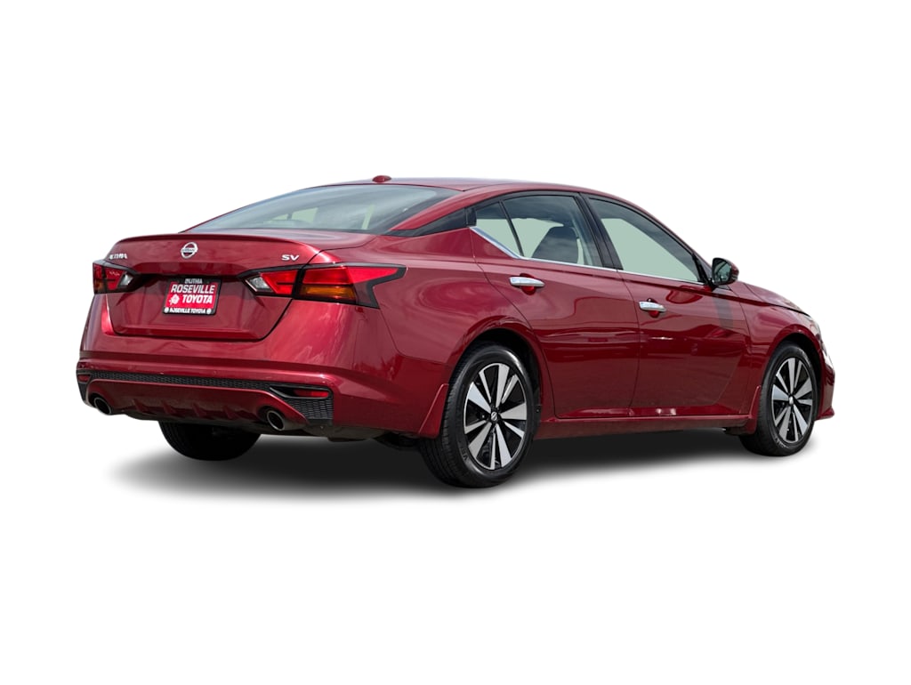 Thumbnail: 2020 Nissan Altima - 17