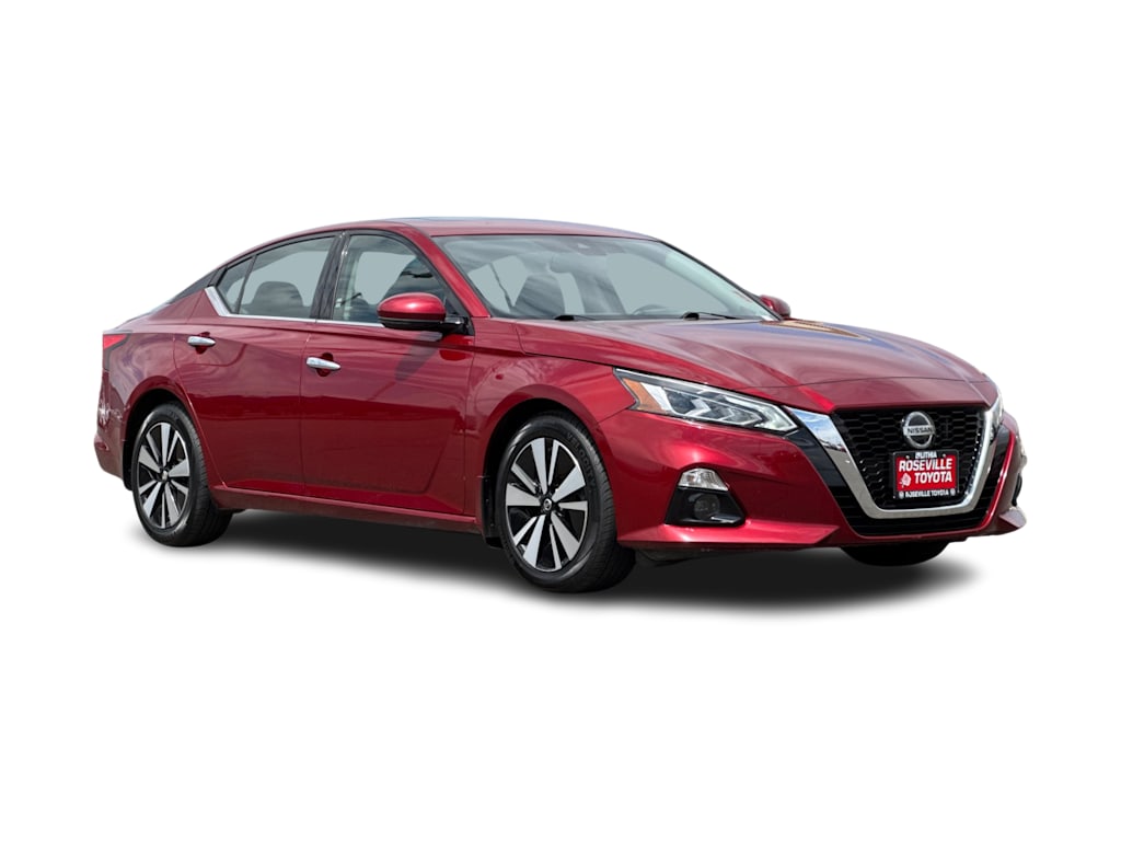 Thumbnail: 2020 Nissan Altima - 18