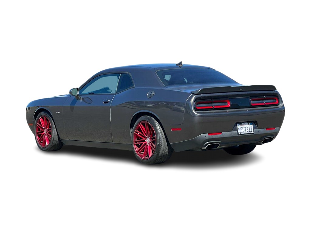 2017 Dodge Challenger R/T 4