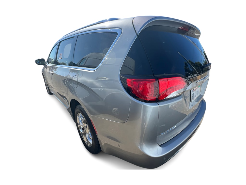 Thumbnail: 2017 Chrysler Pacifica - 2