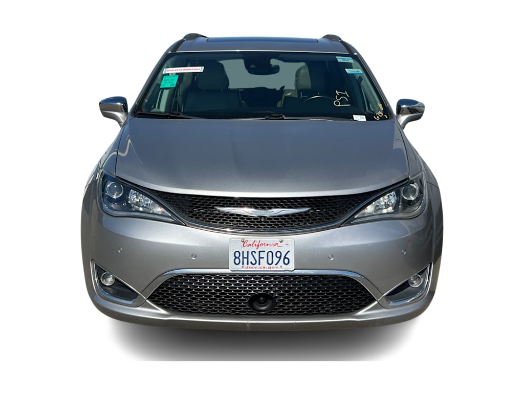 Thumbnail: 2017 Chrysler Pacifica - 4
