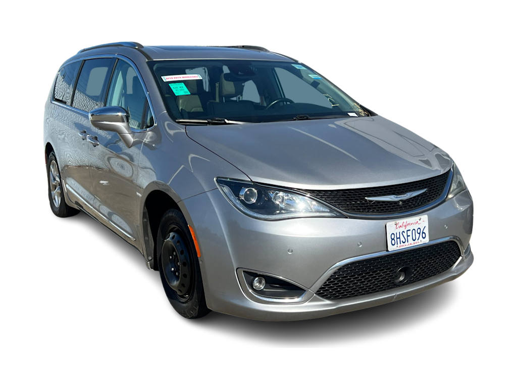 Thumbnail: 2017 Chrysler Pacifica - 8