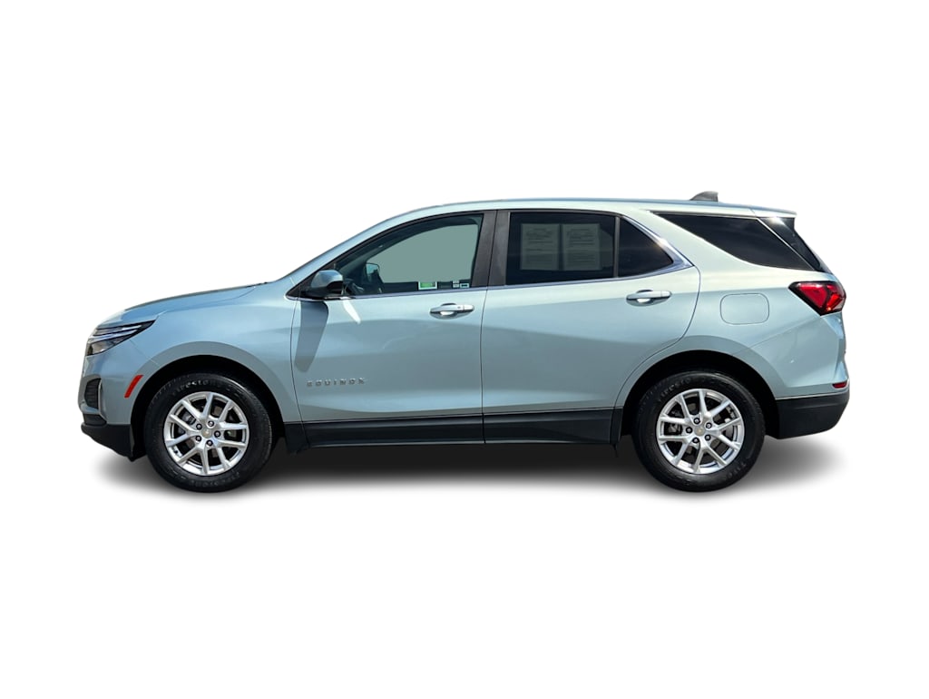 Thumbnail: 2022 Chevrolet Equinox - 3