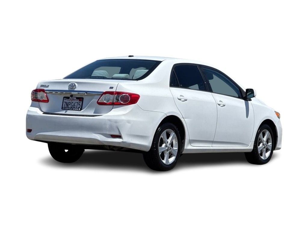 Thumbnail: 2012 Toyota Corolla - 17