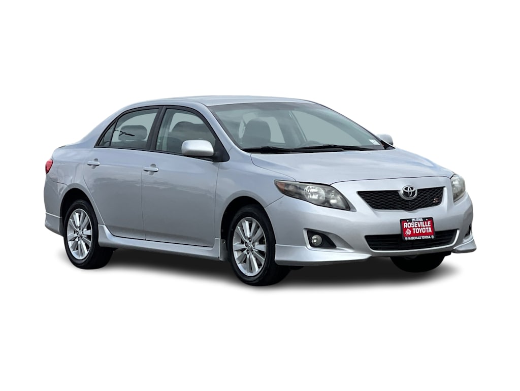 Thumbnail: 2010 Toyota Corolla - 18