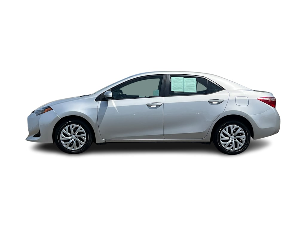 Thumbnail: 2017 Toyota Corolla - 3