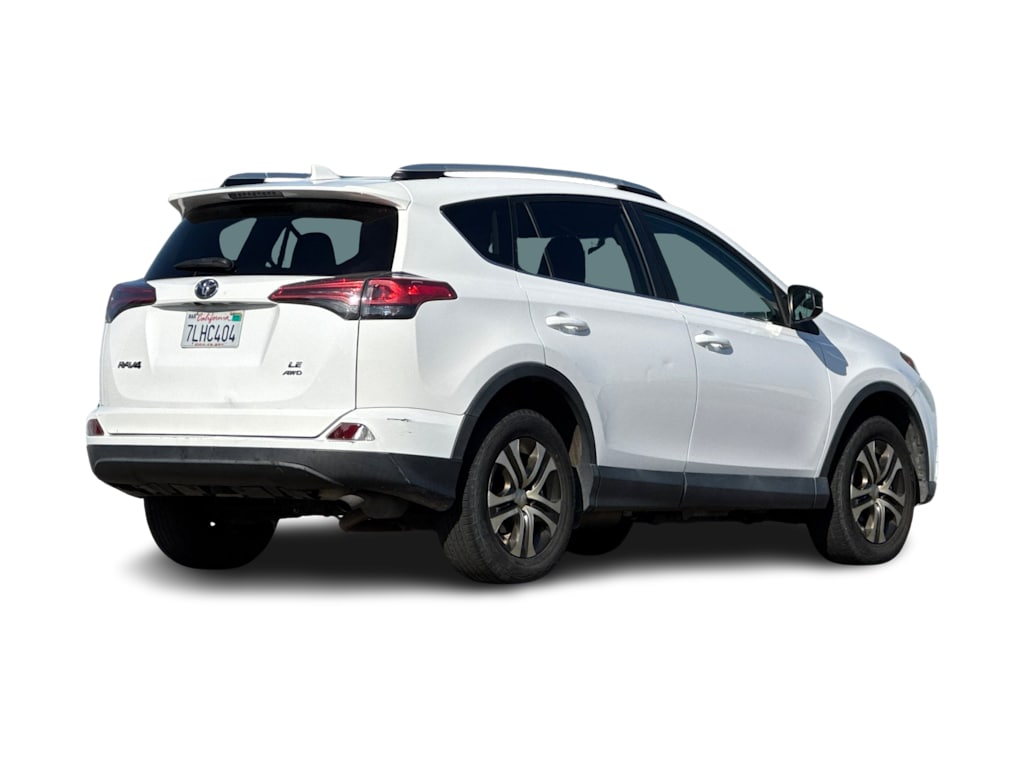 Thumbnail: 2016 Toyota RAV4 - 10