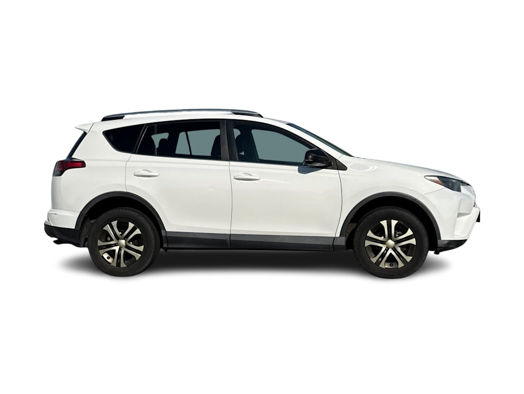 Thumbnail: 2016 Toyota RAV4 - 11