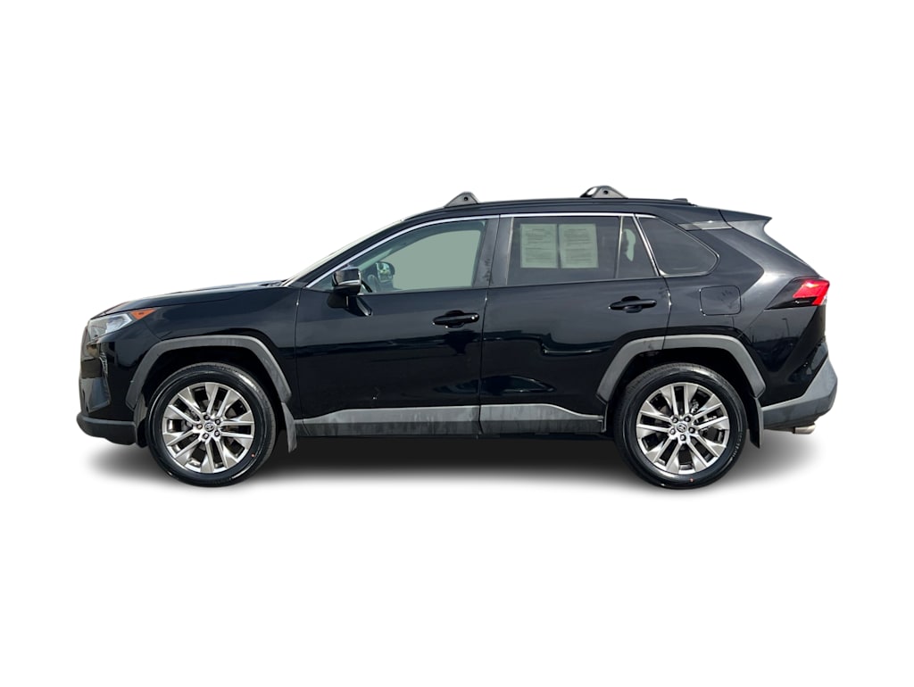 Thumbnail: 2021 Toyota RAV4 - 3