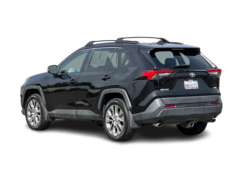 Thumbnail: 2021 Toyota RAV4 - 4