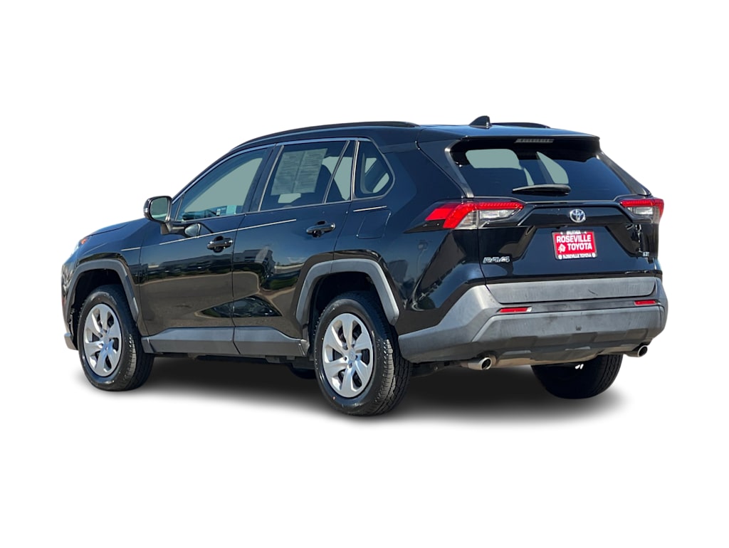 Thumbnail: 2021 Toyota RAV4 - 4