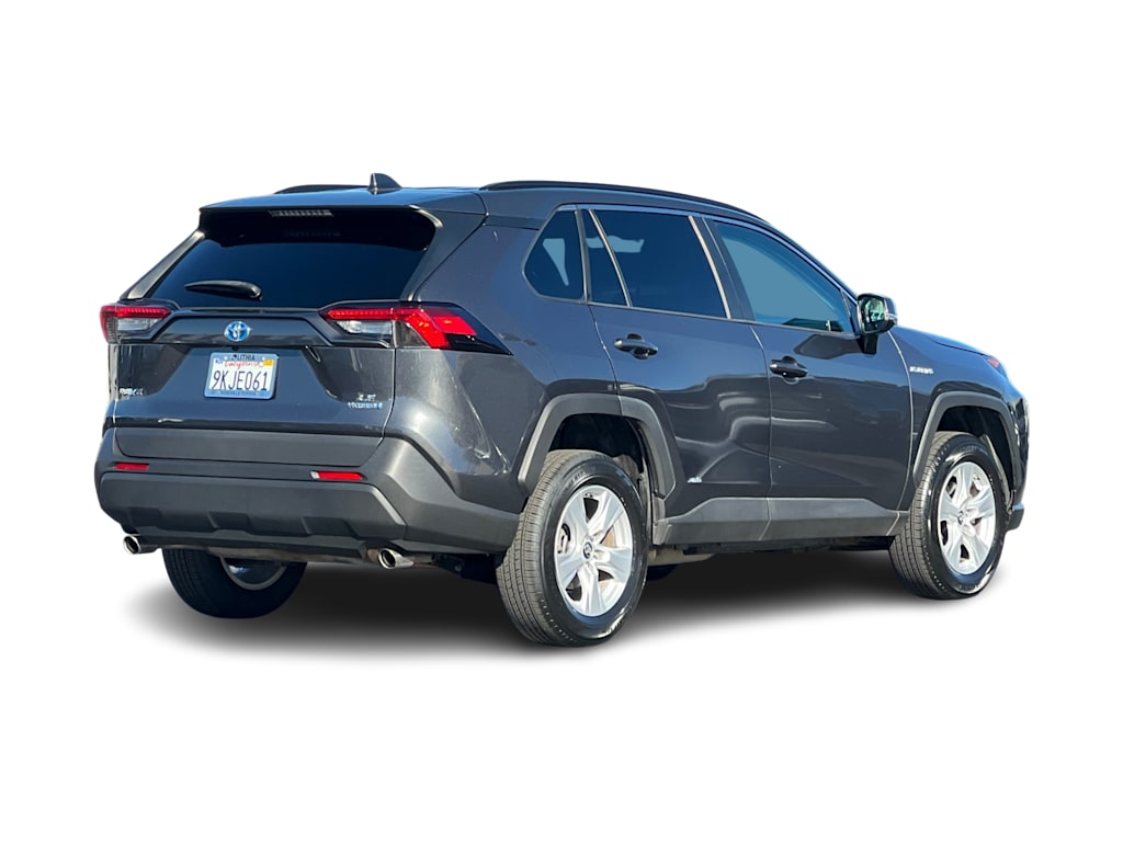 Thumbnail: 2020 Toyota RAV4 - 18