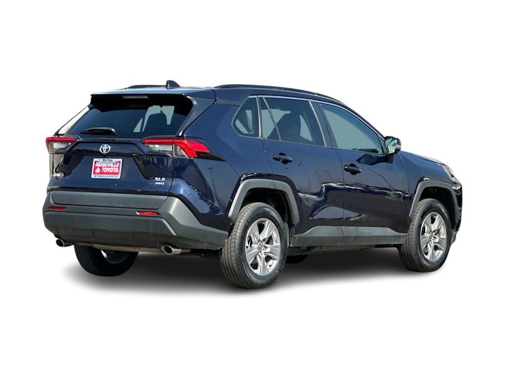 Thumbnail: 2022 Toyota RAV4 - 18