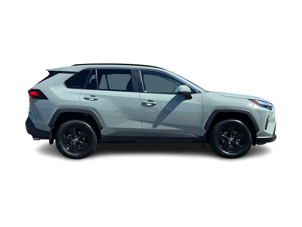 Thumbnail: 2022 Toyota RAV4 - 19
