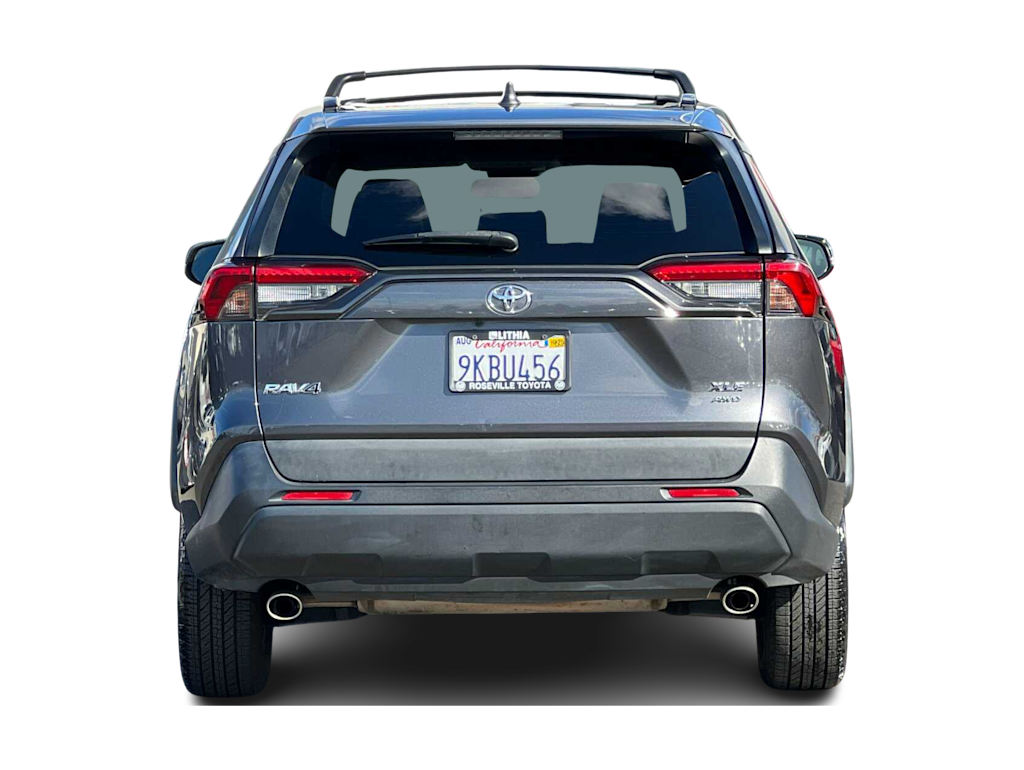 2019 Toyota RAV4 XLE 5