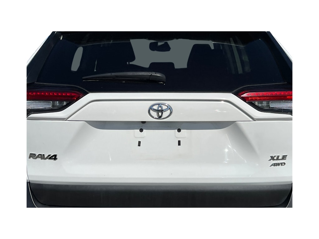 Thumbnail: 2021 Toyota RAV4 - 20