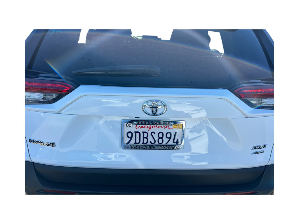 Thumbnail: 2022 Toyota RAV4 - 17