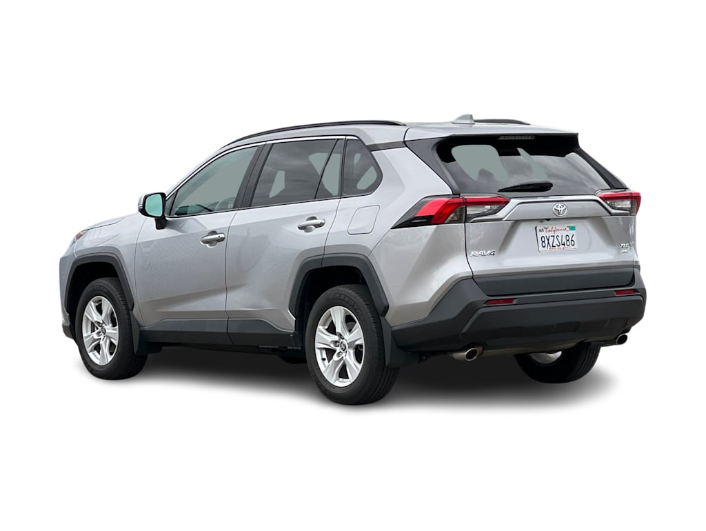 Thumbnail: 2021 Toyota RAV4 - 4