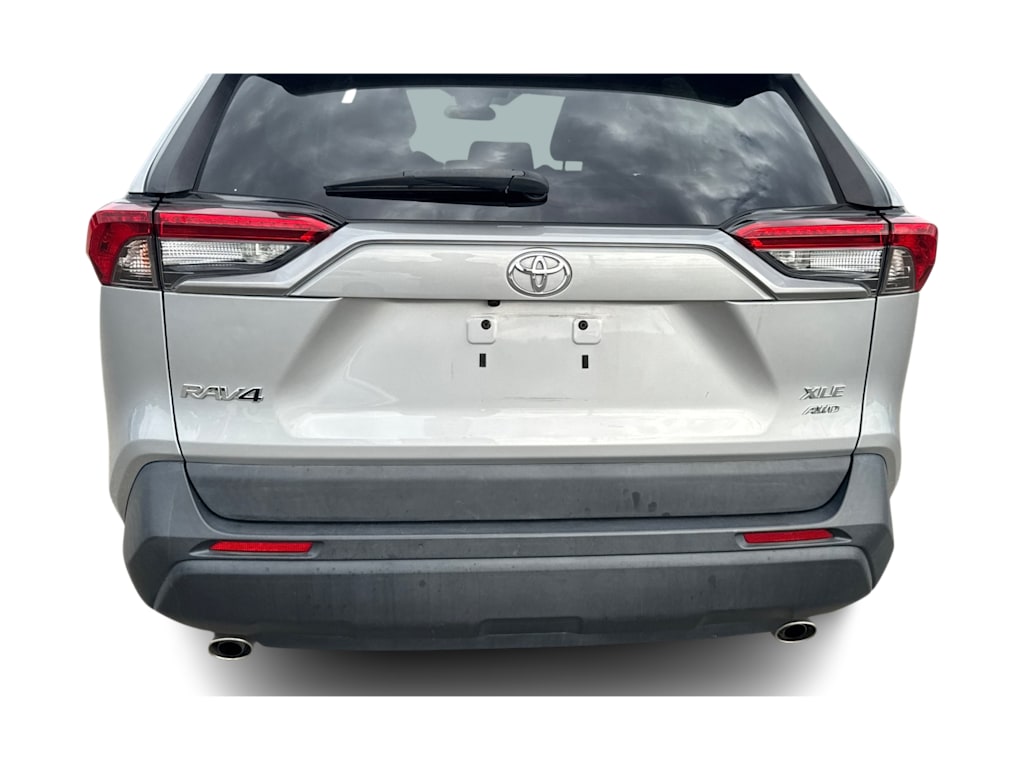 Thumbnail: 2021 Toyota RAV4 - 17